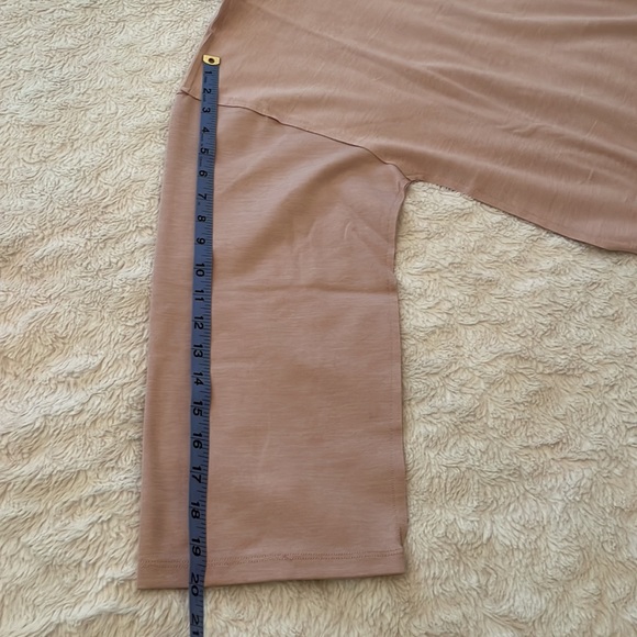 ⛷️NWT Apana Yoga Lifestyle mock neck shirt - size Medium - Picture 11 of 11